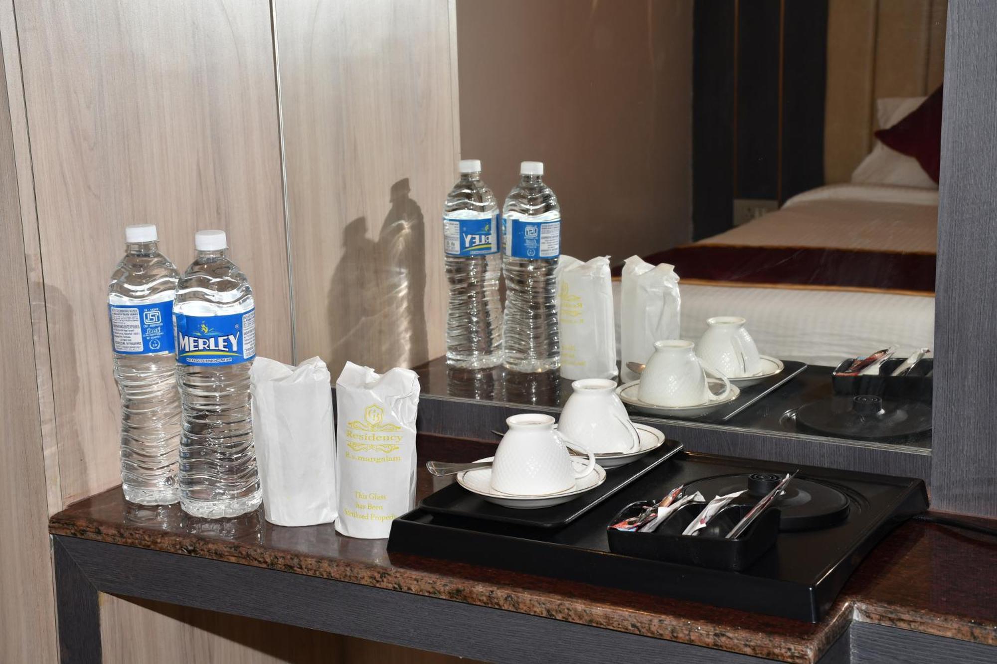 Hotel Gb Residency à Ramanathapuram Extérieur photo