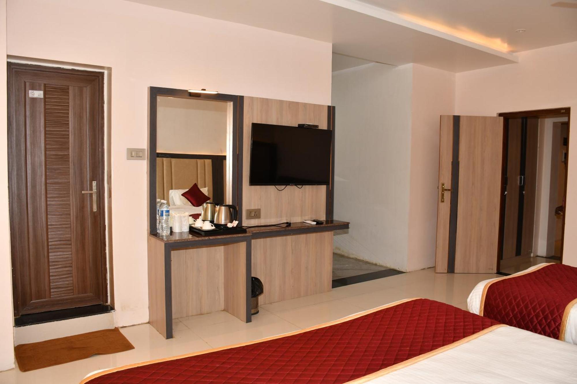 Hotel Gb Residency à Ramanathapuram Extérieur photo