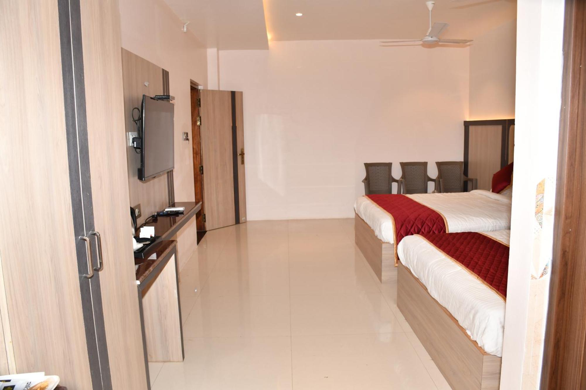 Hotel Gb Residency à Ramanathapuram Extérieur photo